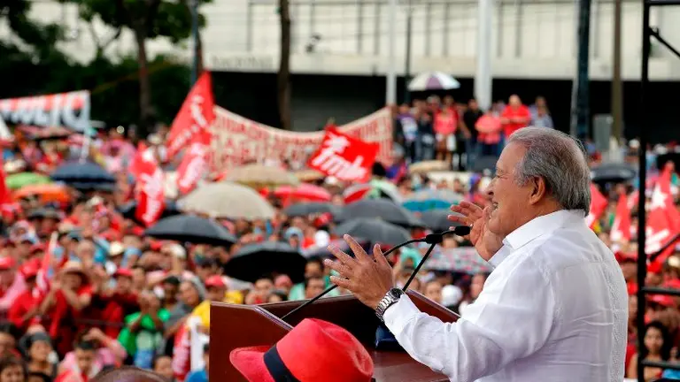 Sánchez Cerén en mitin