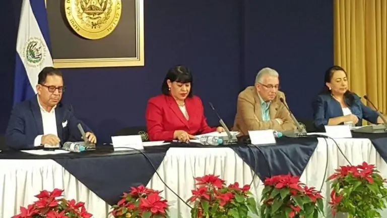 Firma salario minimo