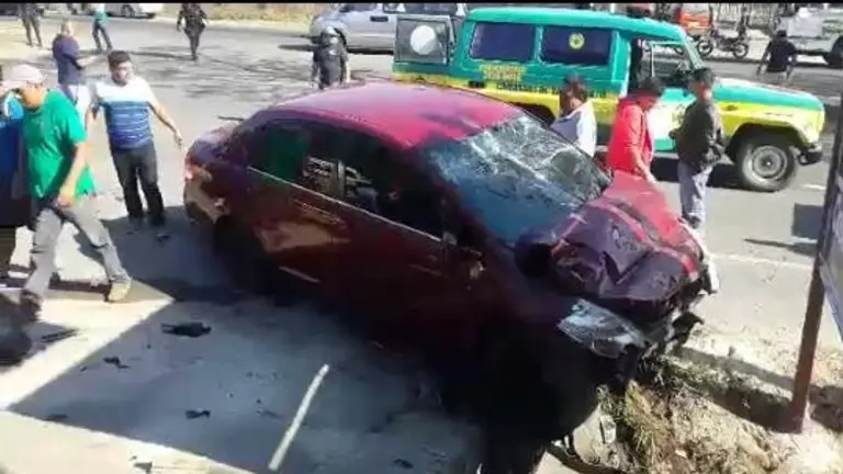 accidente de trànsito en carretera a Santa Ana