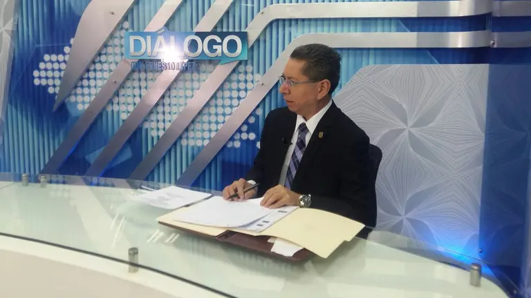 Douglas Meléndez canal 21