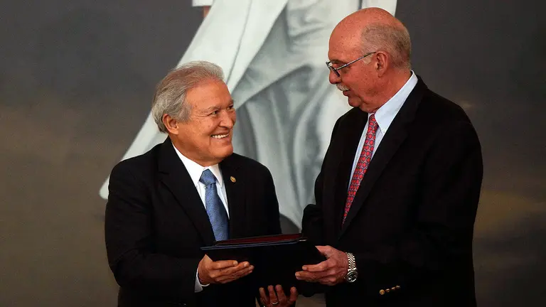 presidente sánchez cerén y cristiani