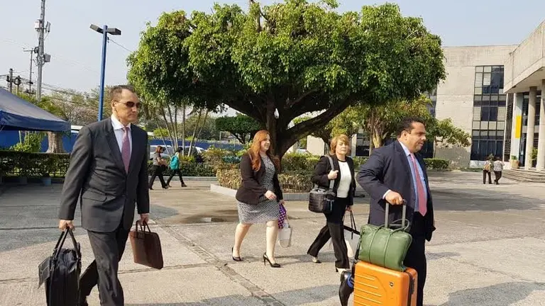 Atilio Benitez a su llegada a la audiencia inicial