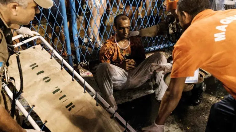 dt.common.streams.StreamServer