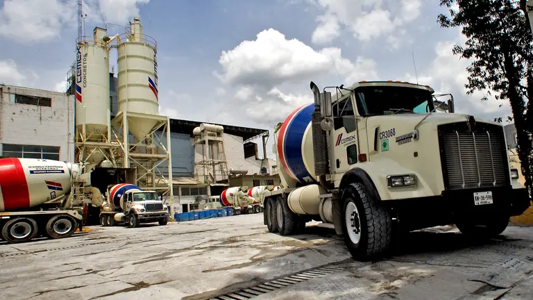 Imagen de archivo de una planta de la cementera mexicana Cemex