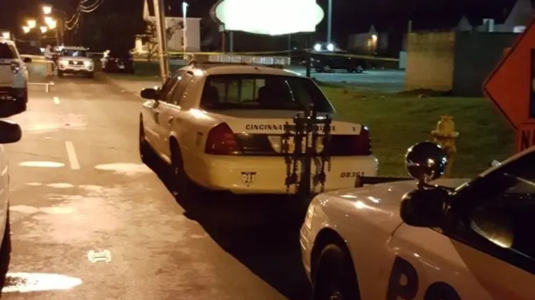 Un tiroteo en un centro nocturno de Cincinnati dejó un muerto y 14 heridos.