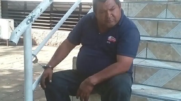 motorista detenido con 230 esquelas