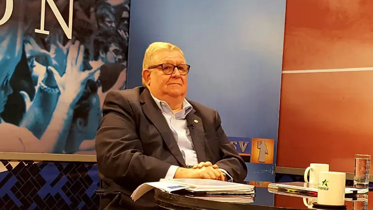 Caceres-Republica-SV