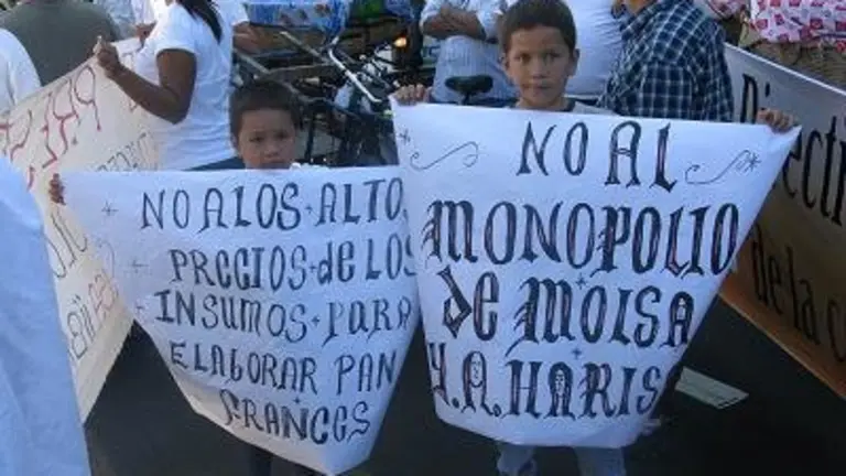 Protesta contra monopolio Molsa y Harisa