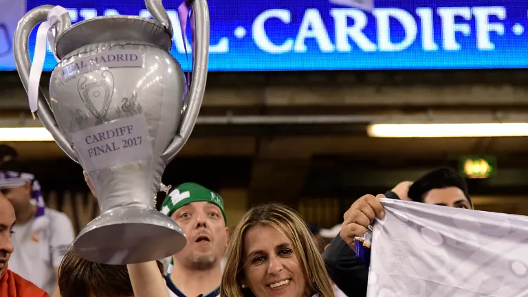 Aficionados en Cardiff