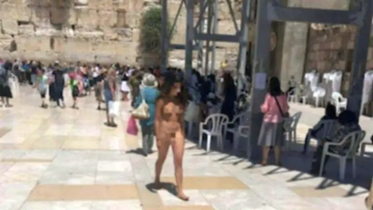 Desnuda
