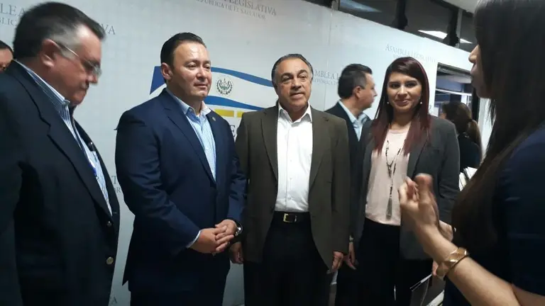 Ley de agua, ARENA, PCN y GANA