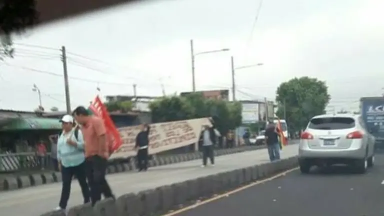 Bloqueo en la Juan Pablo II