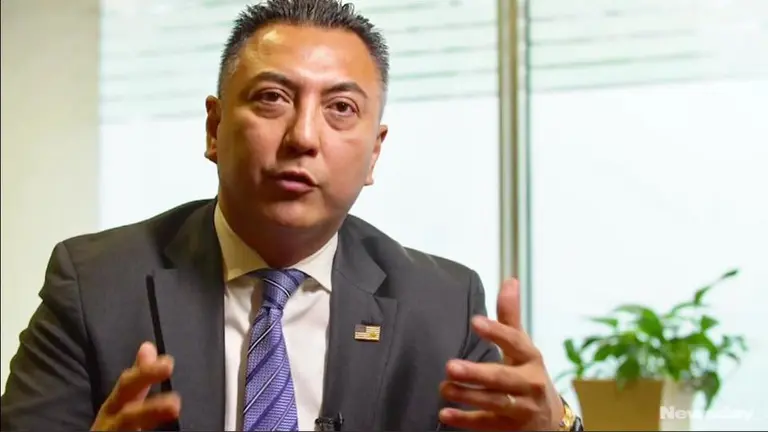 Rafael Flores, detenido por extorsión