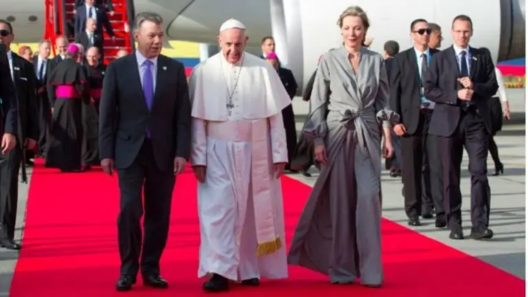 Papa visita Colombia