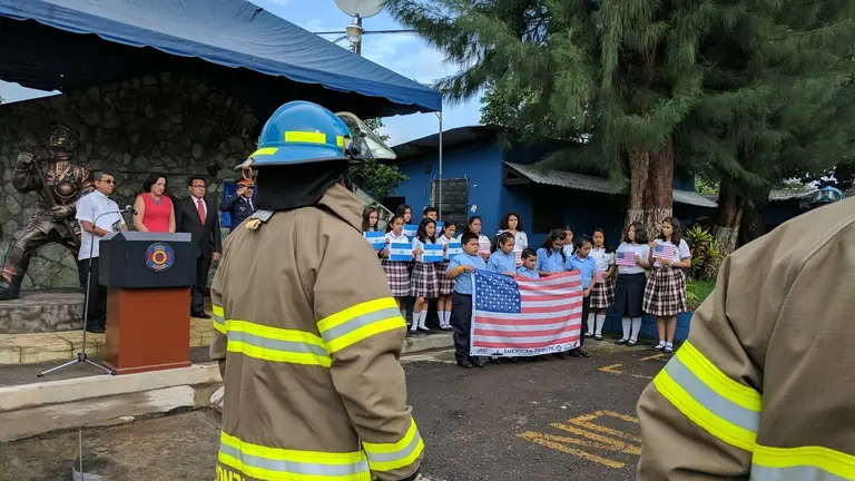 Conmemoración del 11 de septiembre en el Cuerpo de Bomberos