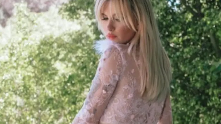 Ireland Baldwin