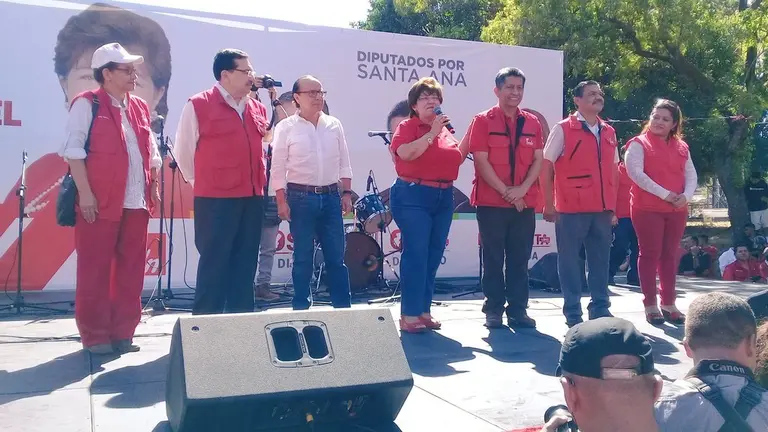 Gerson Martínez en caravana