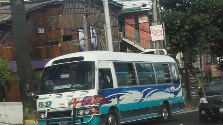 asesinato microbús