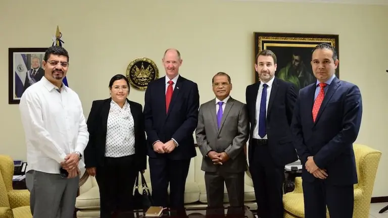 Oscar Ortiz brazaletes