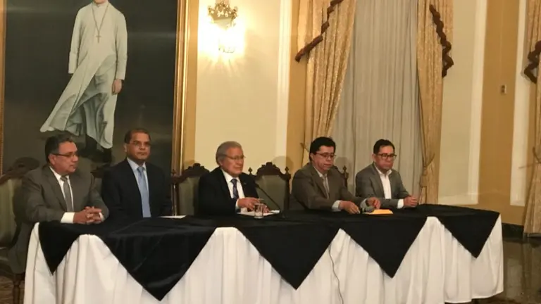 Gabinete ampliado