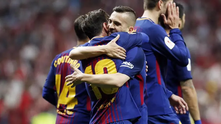 Jugadores del Barcelona celebran un gol