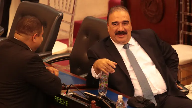 Toma de posesión, nueva asamblea, diputados, donato vaquerano, arena 