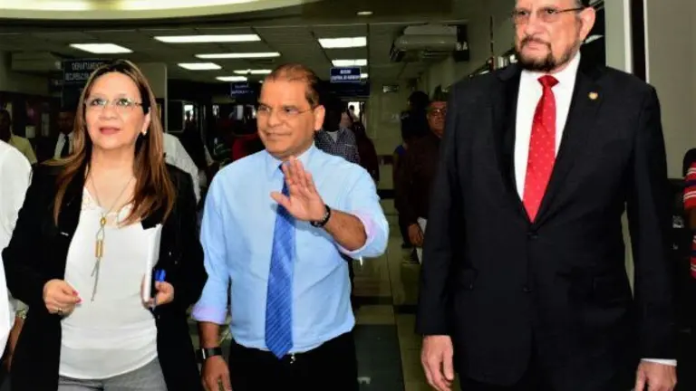 Ortíz, Cea presentan plan de Trabajadores Independientes