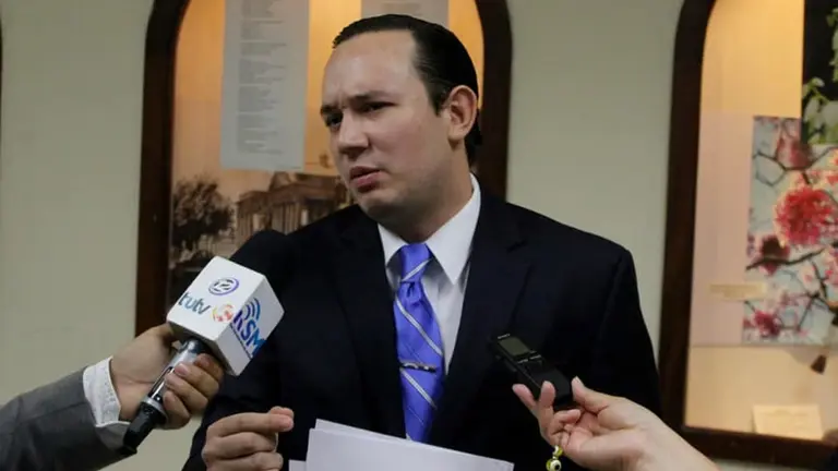 Arturo Magaña