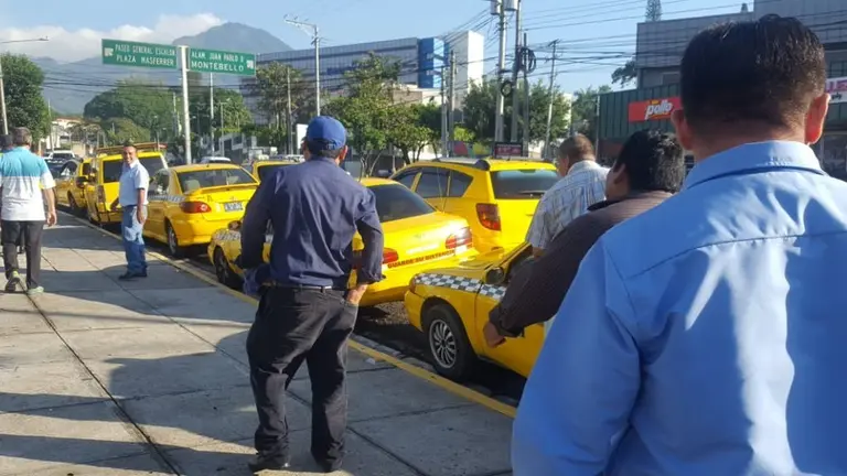 Taxistas Salvador del Mundo