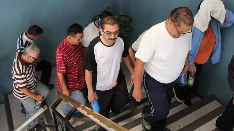 Audiencia policías administrativos