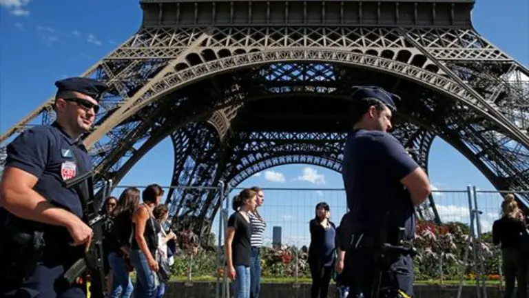 torre eiffel 01