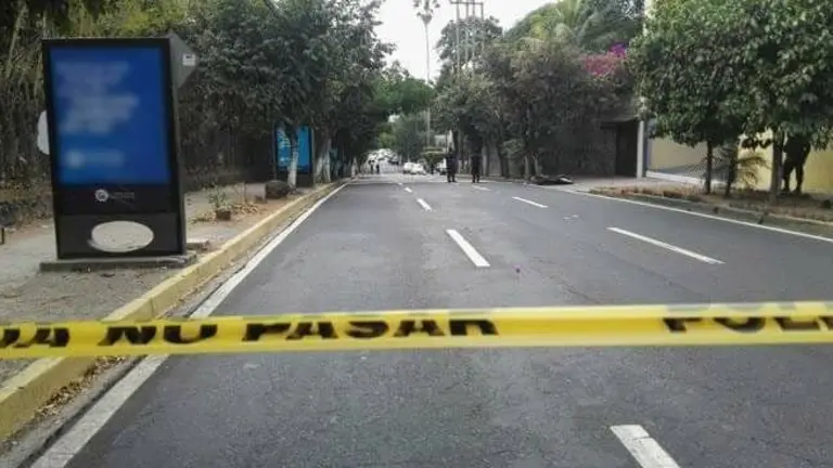 Asesinato en la 75 ave nte