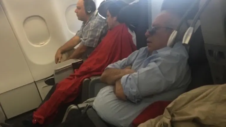 Reyes en primera clase a Roma