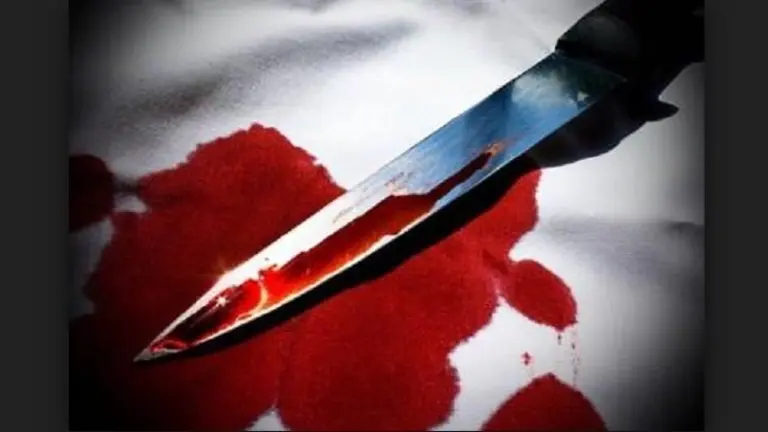 Cuchillo con sangre