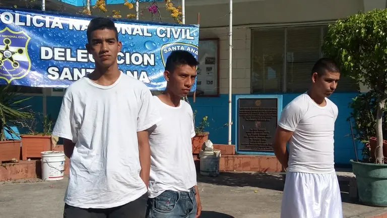 Detenidos en Santa Ana