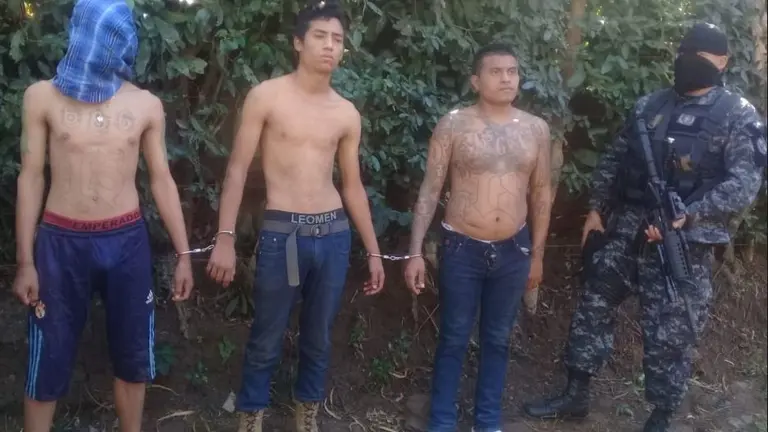 Pandilleros detenidos en Armenia