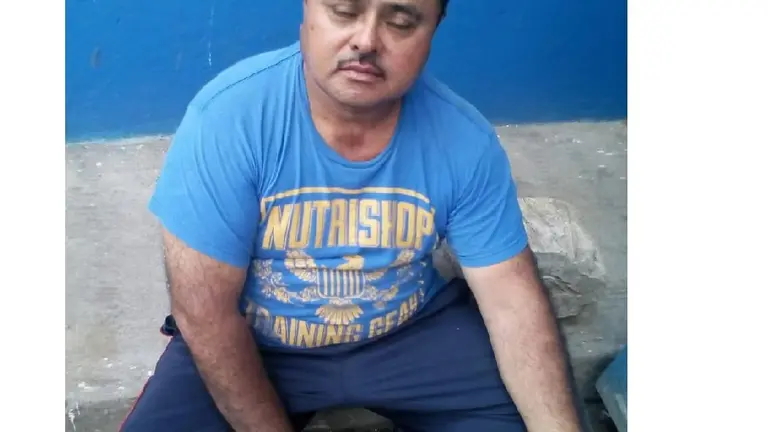 erber Emilio Tobar Menjivar, de 48 años, por el delito de amenazas,  en perjuicio de su esposa de 46 años.