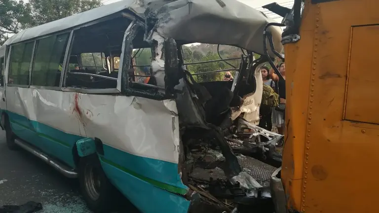 así quedó la Coaster 1