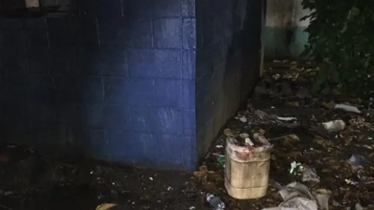 caseta encendiada ok