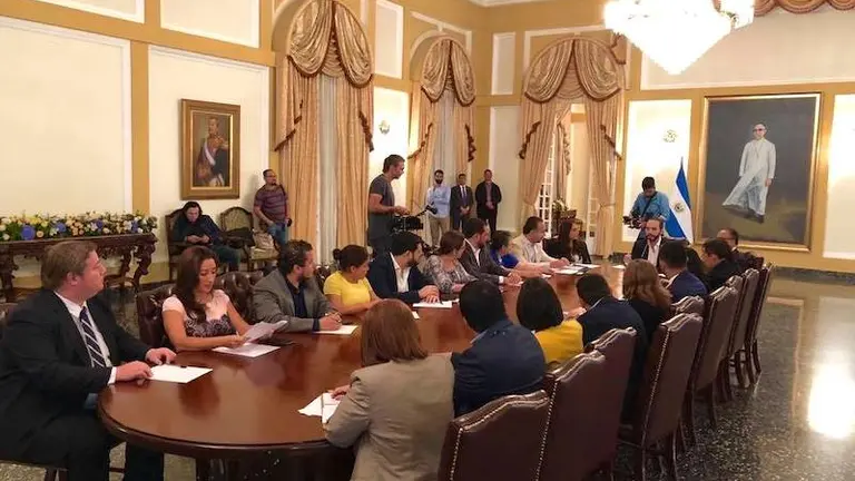 reunion gabinete Bukele