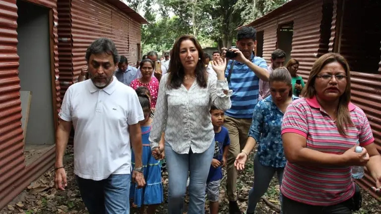 Michelle Sol en comunidad El Espino