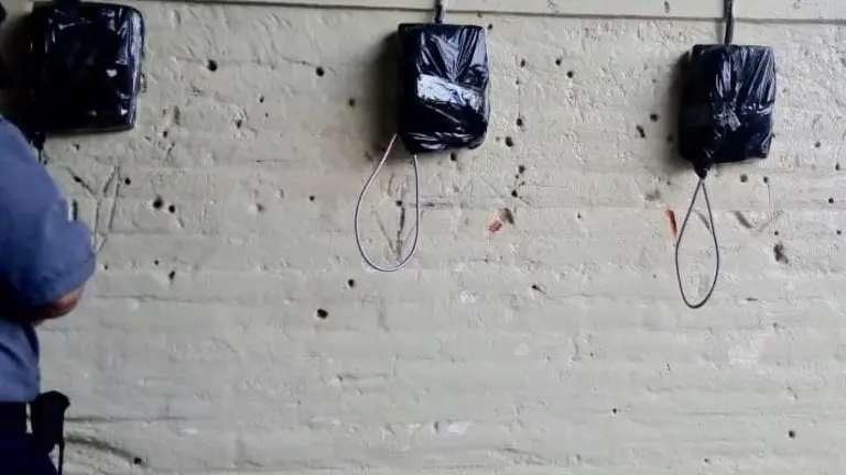 Teléfonos de penales