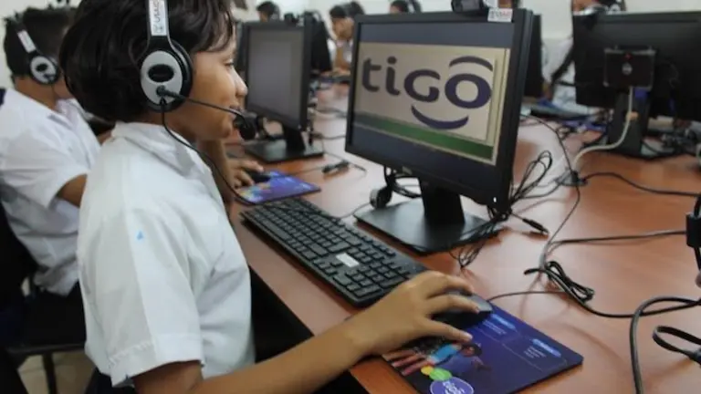 TIGO ESCUELAS 1
