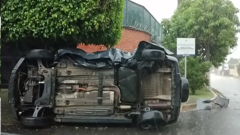 Volcado en la Escalón