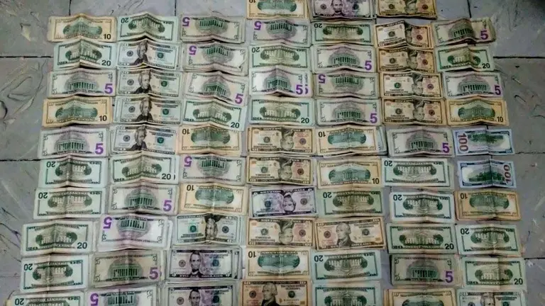 Delincuentes llevaban $10 mil en almohadas 2