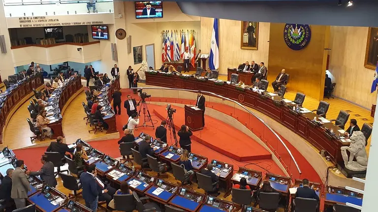 Rogelio Rivas Asamblea