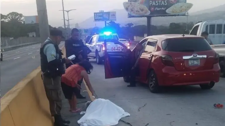 Anciano de 85 arrollado en Romero 1