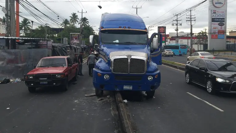 Rastra en bulevar del Ejercito