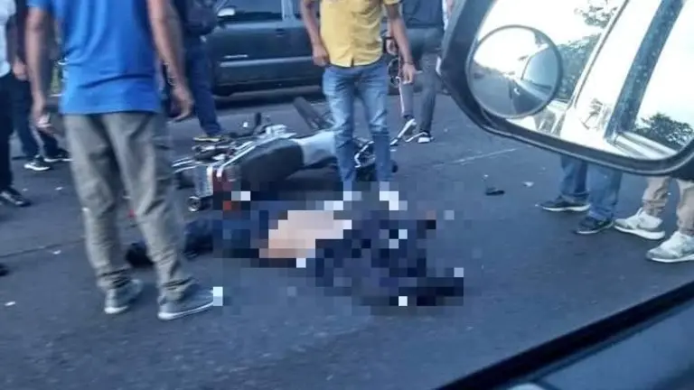 Motociclista Lolotique 1