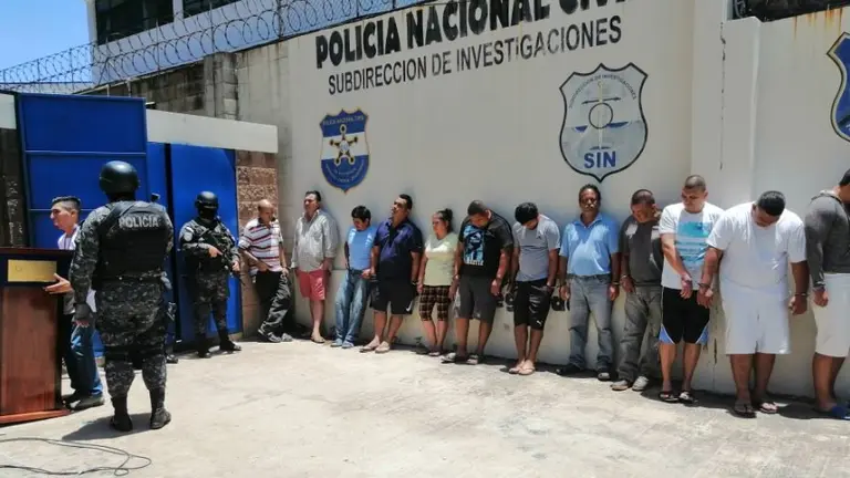 Detenidos en la DCIa